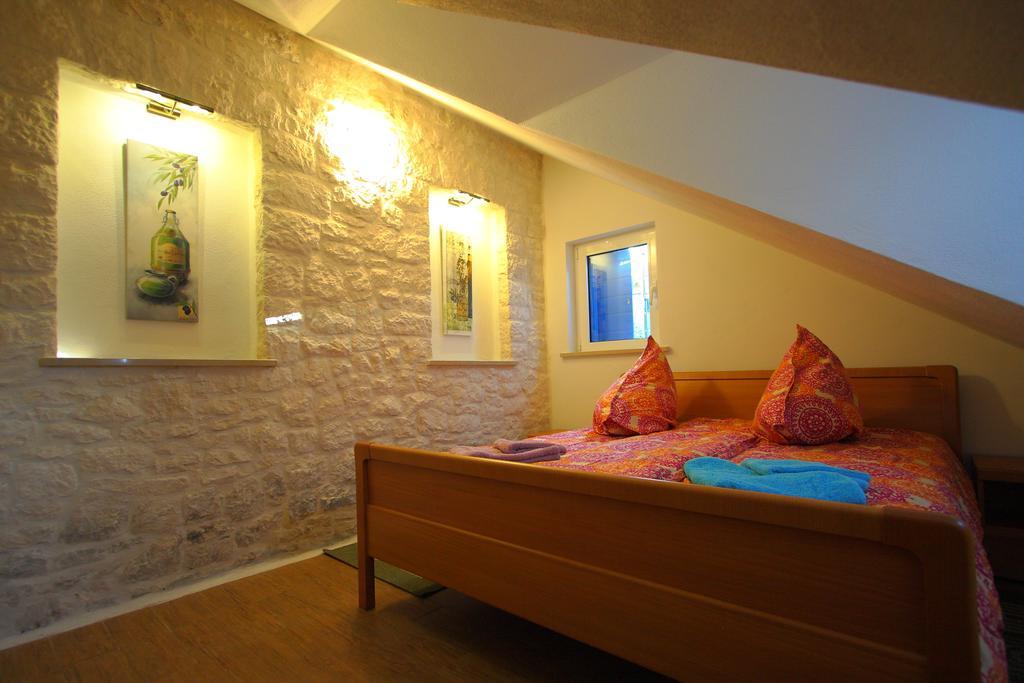 Holiday Home Olea - Sun, Sea, Sport & Comfort Splitska Dış mekan fotoğraf